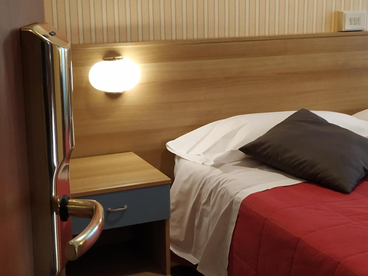 Augusta Albergo B&B Camogli Bagian luar foto