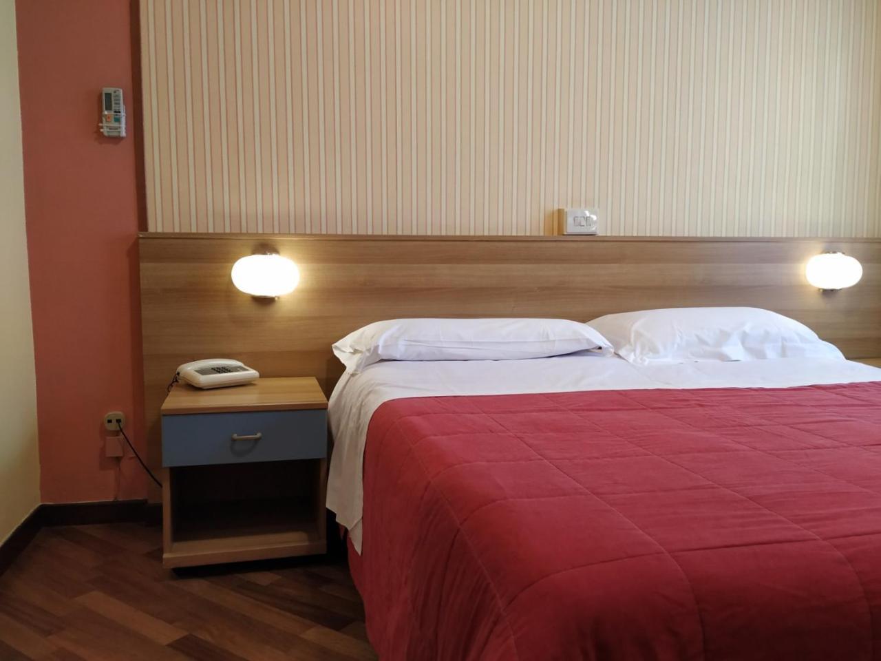 Augusta Albergo B&B Camogli Bagian luar foto